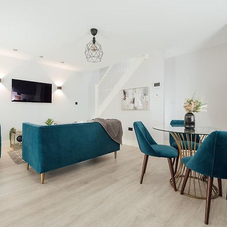 Inviting 2 Bedroom House In Доркінг Екстер'єр фото